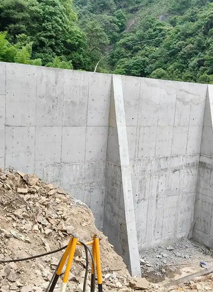 青岛重力式挡土墙